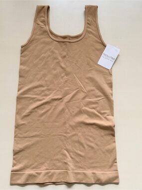 Tees by Tina Women's Scoop Neck Tank Top — in Suntan